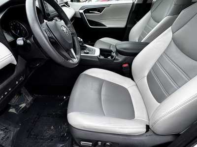 2021 Toyota RAV4, $27897. Photo 4