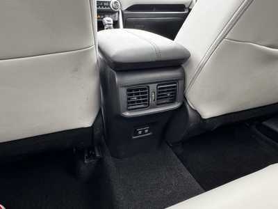 2021 Toyota RAV4, $27897. Photo 6