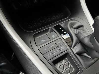 2024 Toyota RAV4, $33798. Photo 10