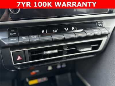 2025 Toyota Camry, $29999. Photo 9