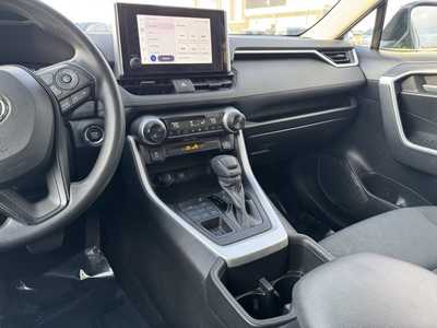 2023 Toyota RAV4, $30999. Photo 9
