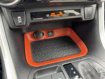 2024 Toyota RAV4, $34998. Photo 10