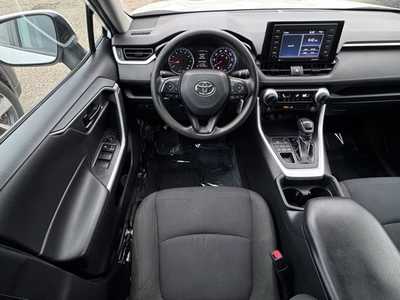 2020 Toyota RAV4, $23999. Photo 6