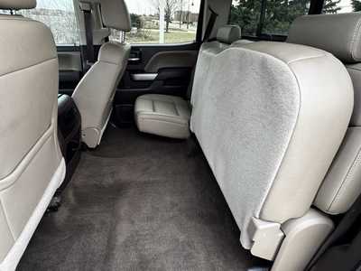 2017 Chevrolet 1500 Crew Cab, $26599. Photo 6