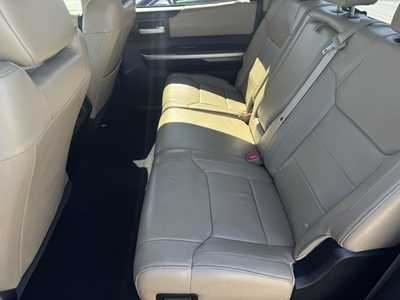 2014 Toyota Tundra Crew Cab, $28598. Photo 6
