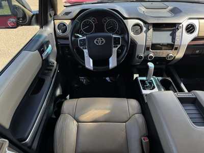 2014 Toyota Tundra Crew Cab, $28598. Photo 7