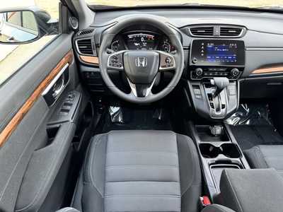 2017 Honda CR-V, $20299. Photo 8