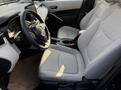 2025 Toyota Corolla Cross, $26984. Photo 4