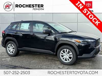 2025 Toyota Corolla Cross, $26984. Photo 1