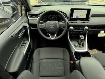 2025 Toyota RAV4, $47724. Photo 7
