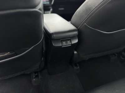 2020 Toyota Prius, $26499. Photo 7