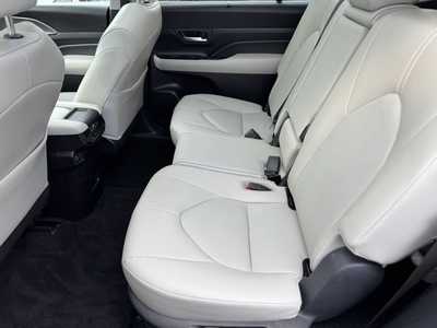2024 Toyota Grand Highlander, $51299. Photo 6