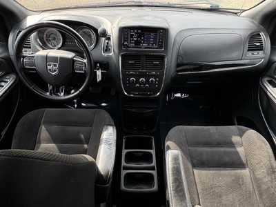 2018 Dodge Caravan, Grand, $10490. Photo 9