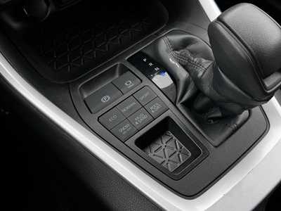 2022 Toyota RAV4, $33999. Photo 11