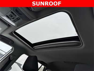 2022 Toyota RAV4, $33999. Photo 5