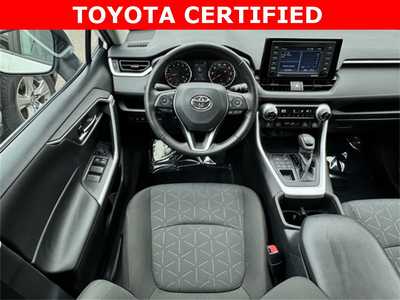 2022 Toyota RAV4, $33999. Photo 7
