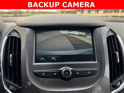 2017 Chevrolet Cruze, $14498. Photo 3