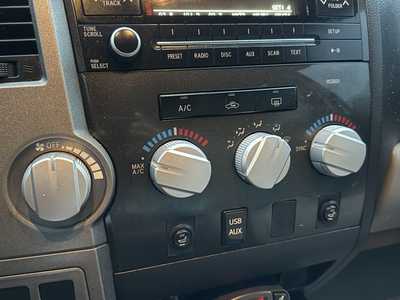 2010 Toyota Tundra Crew Cab, $18991. Photo 10