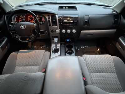 2010 Toyota Tundra Crew Cab, $18991. Photo 9