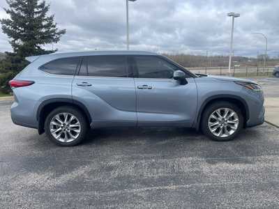 2021 Toyota Highlander, $40998. Photo 8