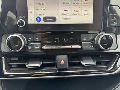 2023 Toyota Highlander, $39998. Photo 10