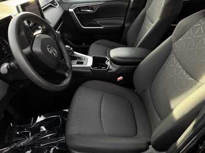 2024 Toyota RAV4, $32298. Photo 4