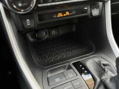 2024 Toyota RAV4, $32298. Photo 9