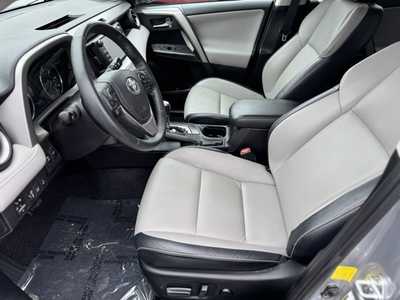 2017 Toyota RAV4, $23498. Photo 5