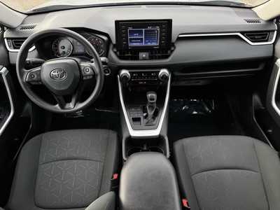 2022 Toyota RAV4, $28798. Photo 7