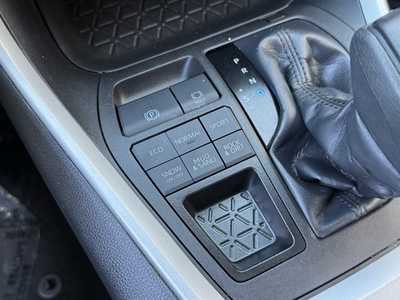 2023 Toyota RAV4, $30998. Photo 10