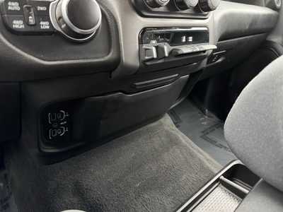 2019 RAM 1500 Crew Cab, $18990. Photo 10