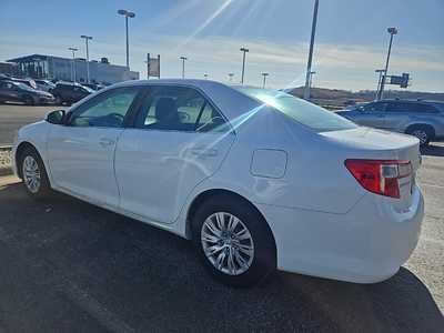 2014 Toyota Camry, $10990. Photo 4