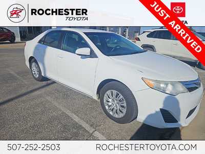 2014 Toyota Camry, $10990. Photo 1