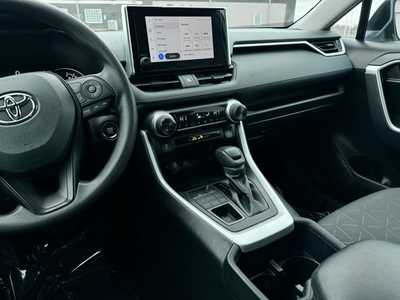 2023 Toyota RAV4, $31199. Photo 11