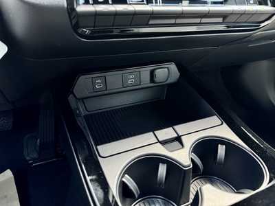 2025 Toyota Prius, $33309. Photo 9