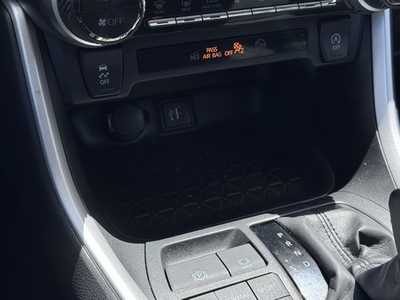 2024 Toyota RAV4, $33699. Photo 7