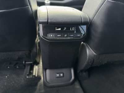 2021 Toyota Highlander, $42998. Photo 9