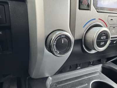 2016 Toyota Tundra Crew Cab, $32987. Photo 11
