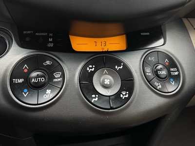 2009 Toyota RAV4, $14991. Photo 9