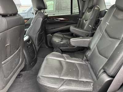 2015 Cadillac Escalade, $17990. Photo 7