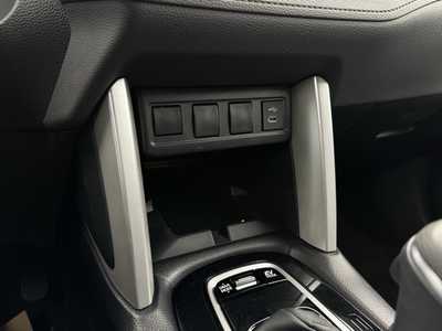 2025 Toyota Corolla Cross, $31839. Photo 9