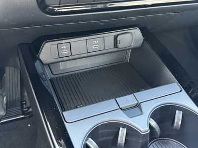 2025 Toyota Prius, $37959. Photo 10