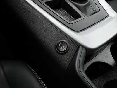 2021 Toyota RAV4, $30999. Photo 11