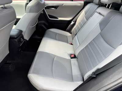 2020 Toyota RAV4, $32499. Photo 7
