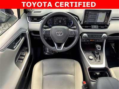 2020 Toyota RAV4, $32499. Photo 8