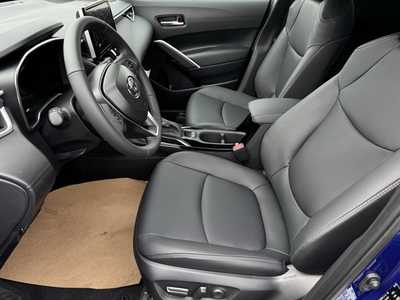 2025 Toyota Corolla Cross, $34044. Photo 4