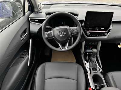 2025 Toyota Corolla Cross, $34044. Photo 7