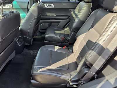 2014 Ford Explorer, $13990. Photo 7