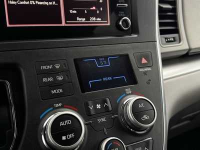 2019 Toyota Sienna, $28499. Photo 9