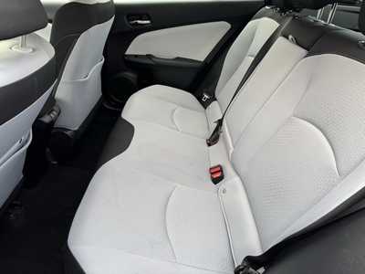 2019 Toyota Prius, $21599. Photo 5